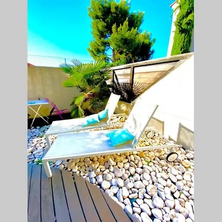 Luxueux Triplex Vue Mer 10Mn Du Port Et Plage Avec Garage *