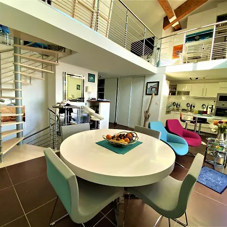 Luxueux Triplex Vue Mer 10Mn Du Port Et Plage Avec Garage *