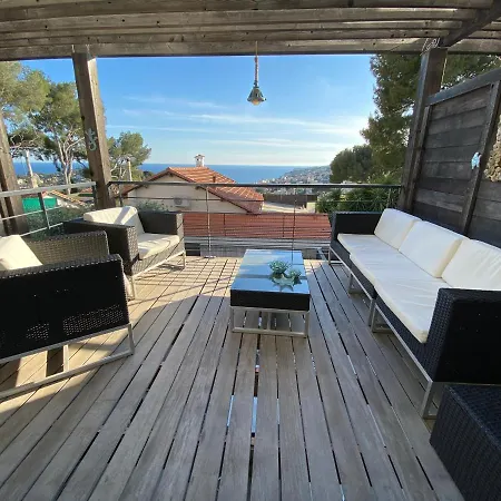 Luxueux Triplex Vue Mer 10Mn Du Port Et Plage Avec Garage דירה *